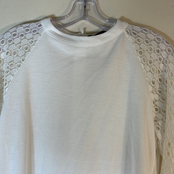NWT. Boho MIHOLL Small Lune Lace Sleeve Top. - Picture 6 of 13